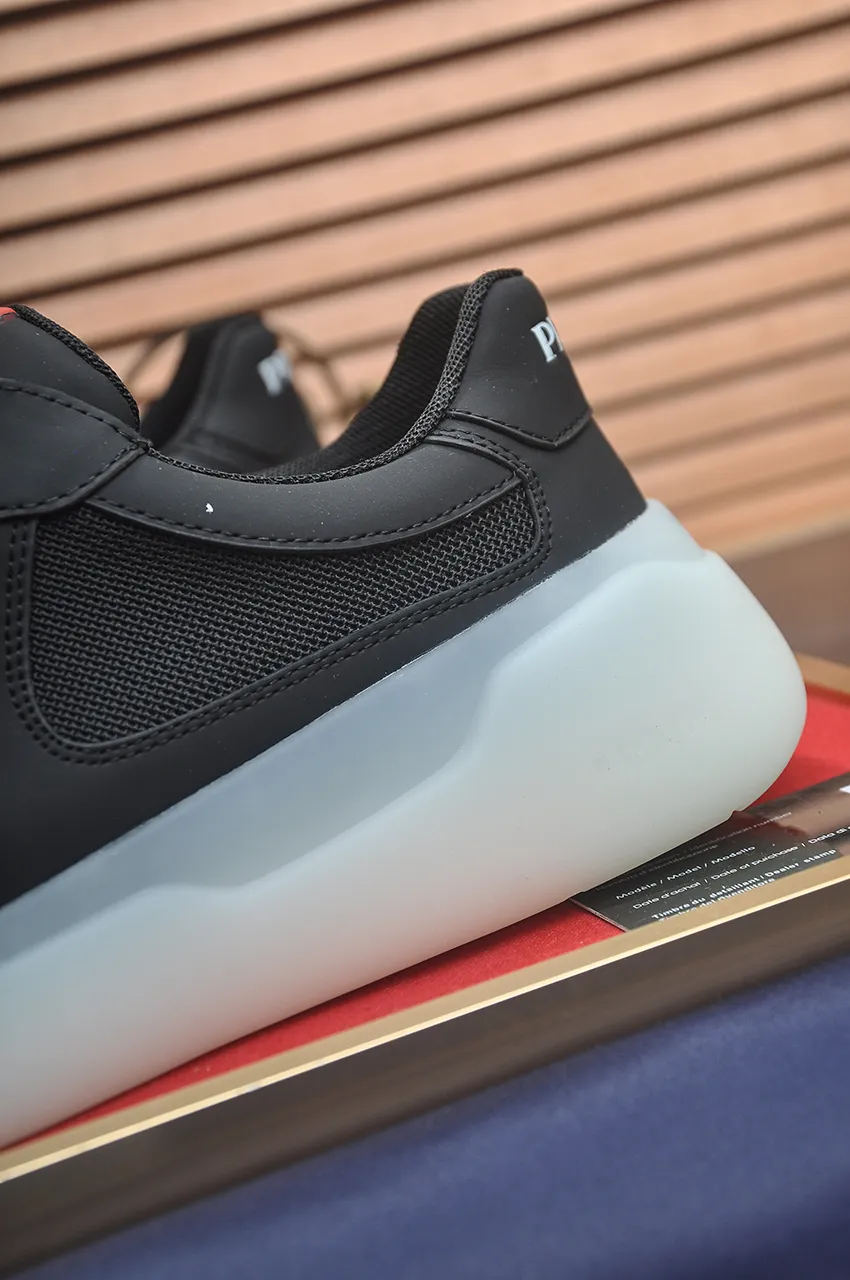 Men's shoes 💰580💶 [PRADA] Top original items, new seasonal styles, high-quality original items, top-grade high-mercerized cowhide combined with original breathable fabric + imported glue, imported stretch fabric inside with original cowhide feet, original thick outsole! Quality guaranteed! Code 38-45 (45 customized)